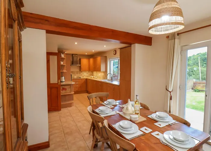 Wayside וויטבי