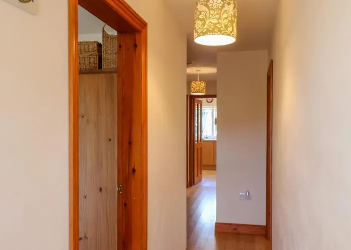 Wayside * וויטבי