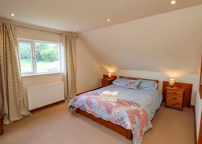 Wayside וויטבי